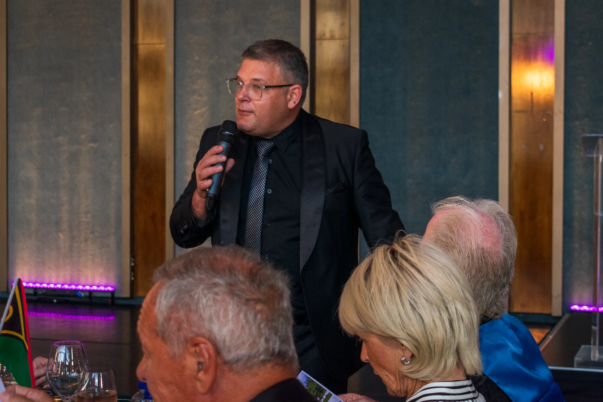 Actor and comedian Alan Committie was the MC and auctioneer.